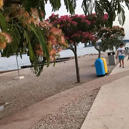 Belu - Two Bedroom With Sea View