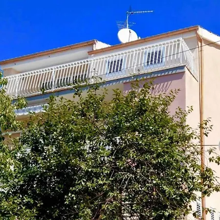 Apartment Belu - Two Bedroom With Sea View Brodarica (Sibenik-Knin)