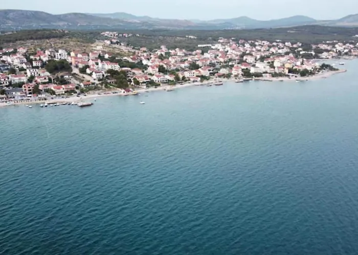 Belu - Two Bedroom With Sea View Apartman *