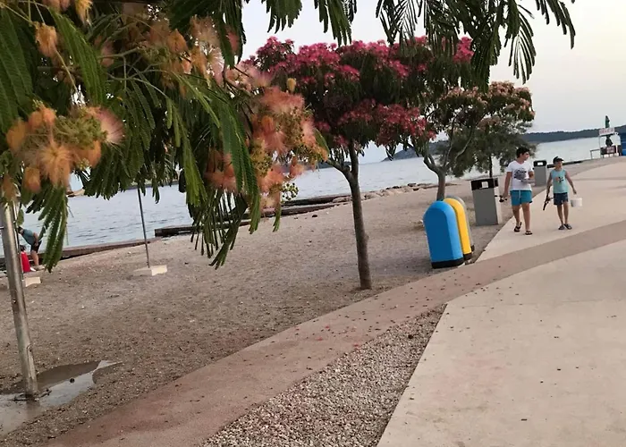 Belu - Two Bedroom With Sea View