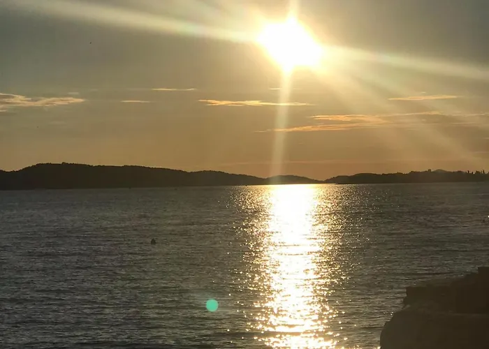 Apartman Belu - Two Bedroom With Sea View